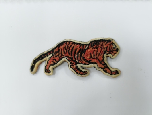 Washable Customized Embroidered Cloth Patches Heat Transfer Labels For Clothes