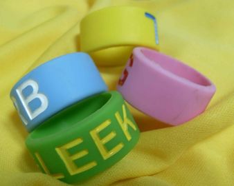 Trade Show Promotional Items Giveaways Embossed Silicone Wristband Bracelet