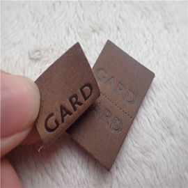 Embossed Leather Woven Label With Dashed Points Convenient To Mid Fold