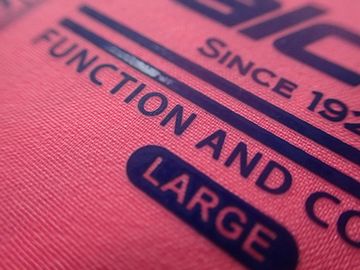 Anti Sublimation Heat Transfer Fabric Labels For Clothing , Bags , Hats