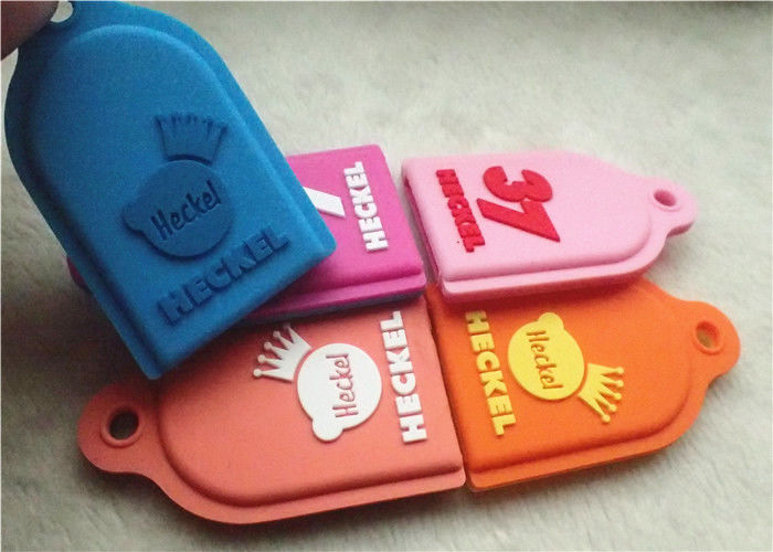 Silicone Dog Tag Keychain Personalized Promotional Gifts Debossed Logo Non - Toxic