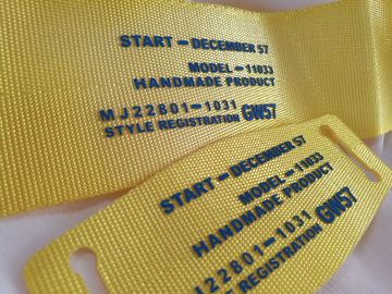 Durable Screen Printing Tagless Labels , Custom Printed Fabric Labels For Clothes / Hat