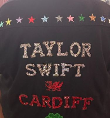 Custom Designed Heat Transfer Printing Label Sticker High Rhinestone Logo Ironing On For T-shirts Hats DIY Crystal