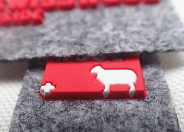 Custom Felt Fabric Patches Silicone Logo For Hats / Bags / Clothes OEKO SGS BV