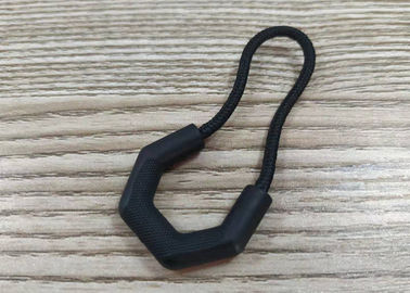 Environmentally friendly plastic U-shaped non-slip sliders and tail rope