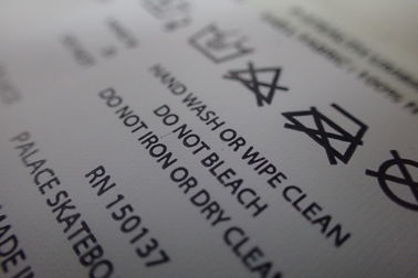 Flat Cutting Custom Screen Printing Nylon Care Labels For  Bags , Towels