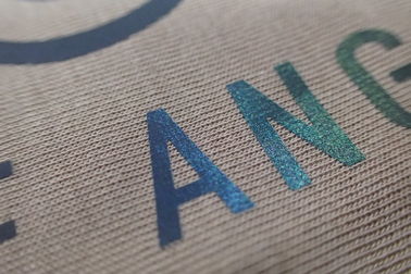 Customized Shape Heat Transfer Labels For Polo Shirt ，Sports Clothes