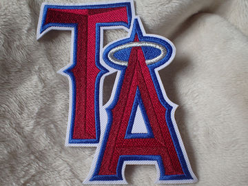 Soccer Jersey Brand Label Multicolor Embroidered Sports Patches With Hot Melt Adhesive